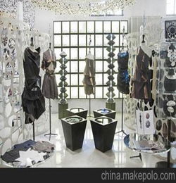 郑州女装店装修 时尚服装展柜制作设计效果图公司方案